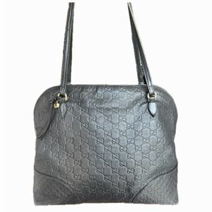 Gucci Black Leather Shoulder Bag with Metallic Hardware